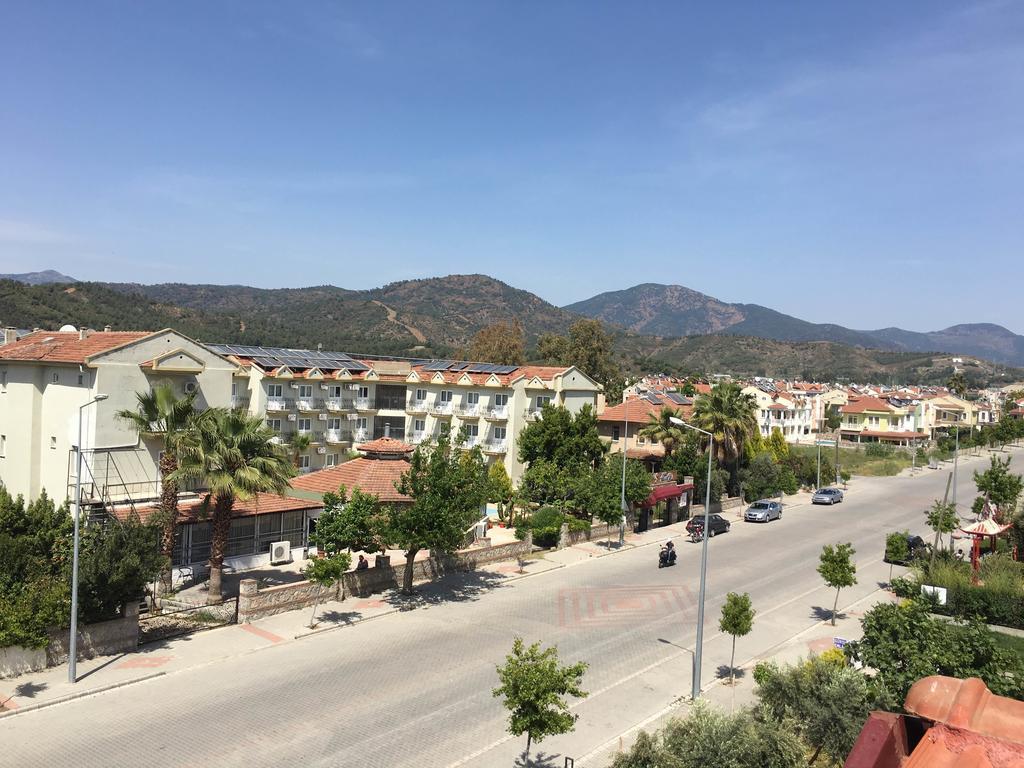 Manolya Apart Hotel Fethiye Exteriör bild